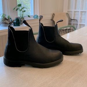 Blundstone Black Pull On Chelsea Boots 7/ women’s 10